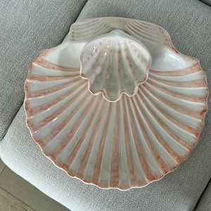 Ceramic shell shaped 2 piece serving dish